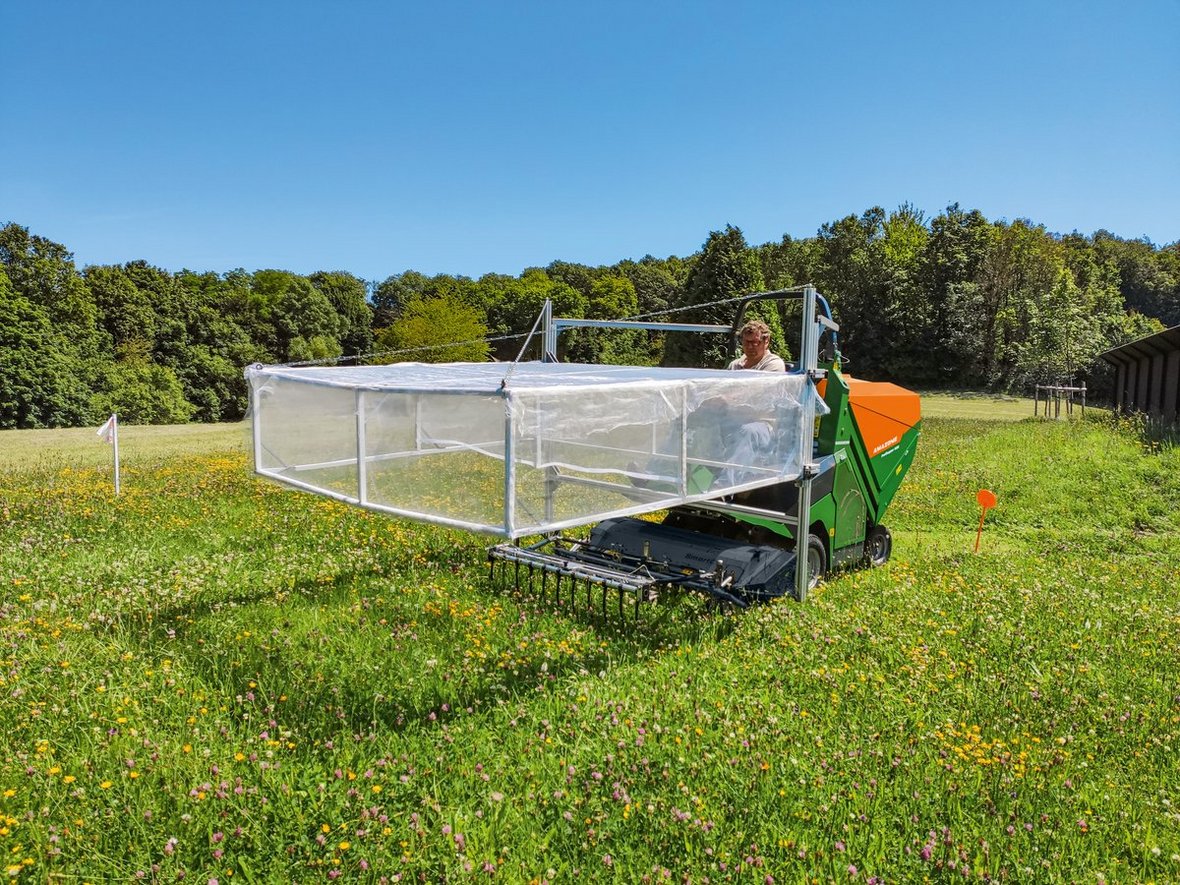 Amazone InsectGuard – nowy sposób na ochronę owadów podczas koszenia
