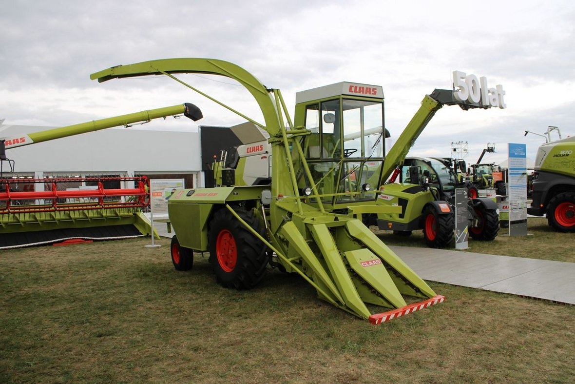 Tłumy na stoiskach wystawców podczas Agro Show