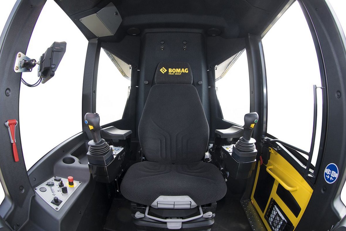 Nowy walec do gruntu Bomag