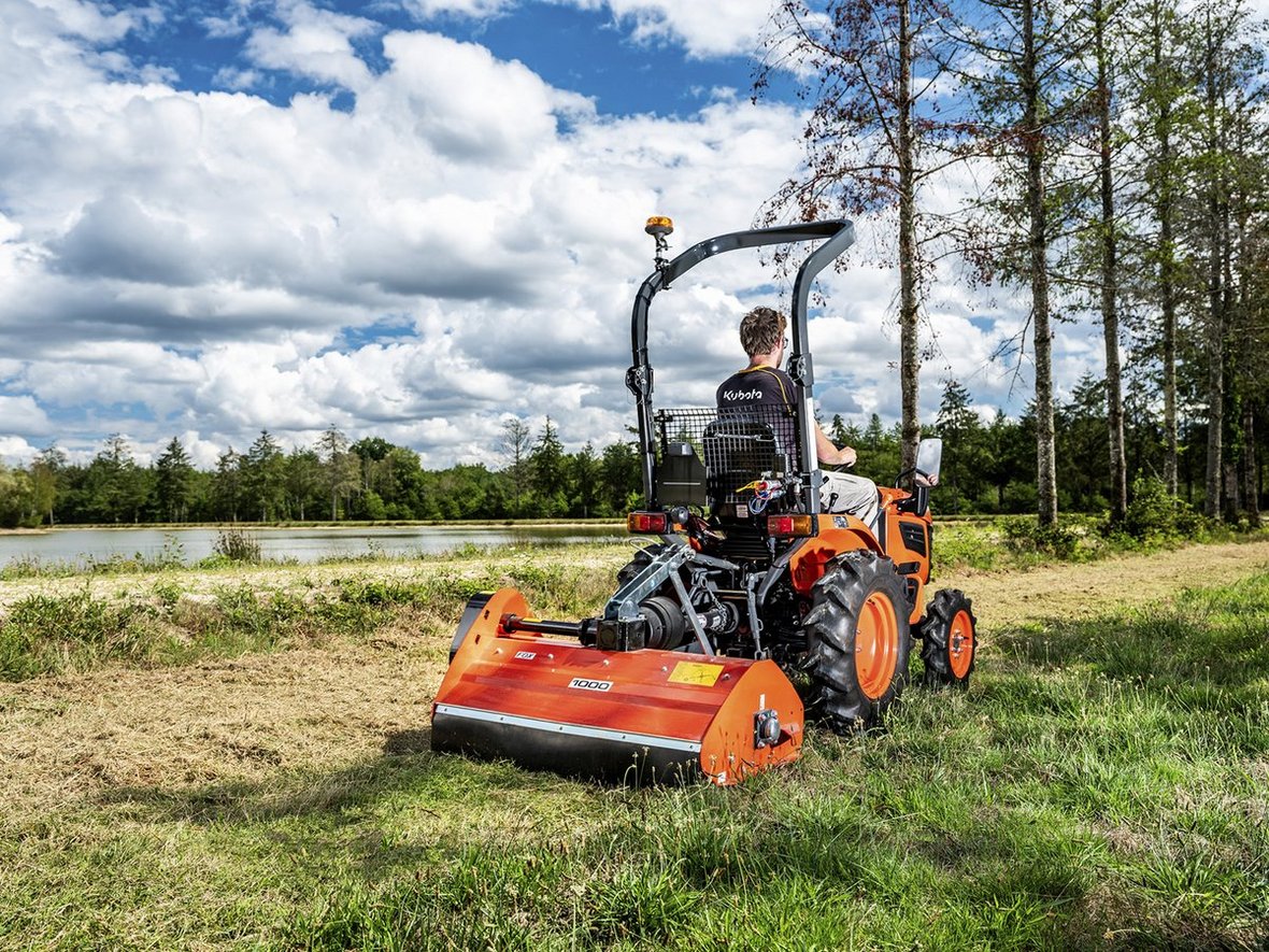 Kubota B1 ciągnik dla branży komunalnej