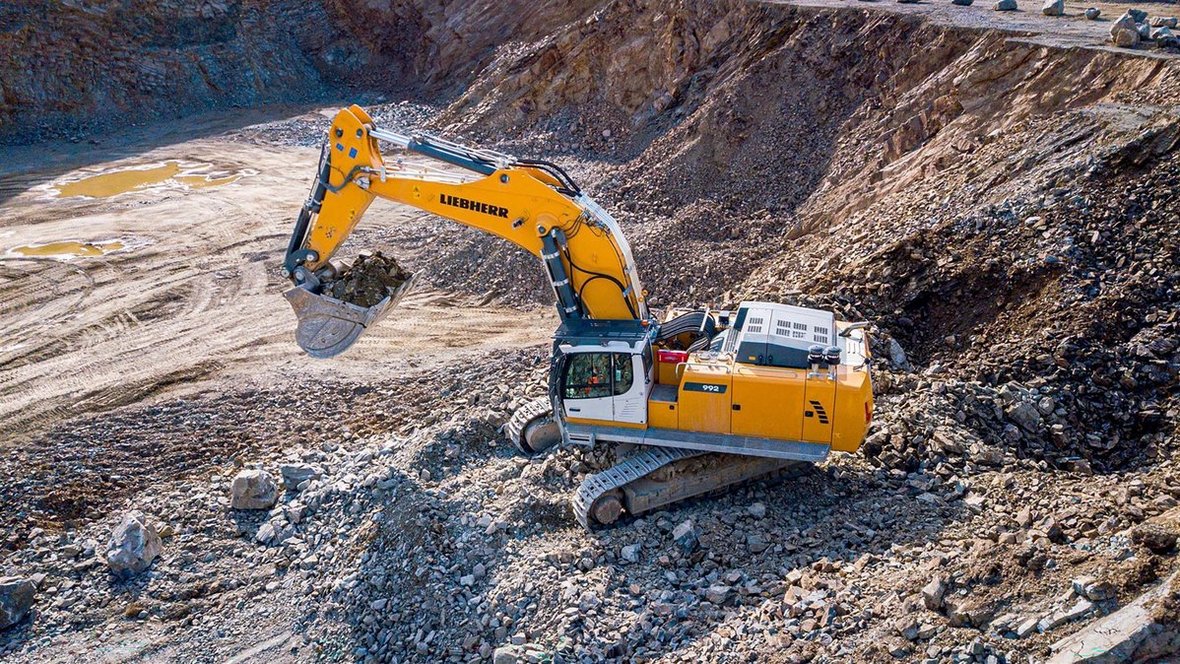 Nowoczesna koparka gąsienicowa Liebherr R 992: