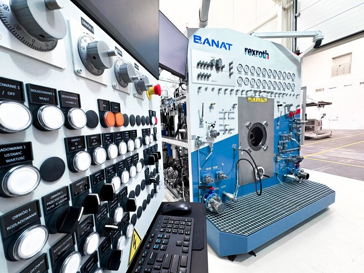 Nowoczesne stanowisko testowe Bosch Rexroth SSTB-220 w serwisie BANAT
