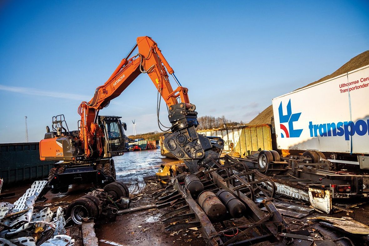 Największa koparka Hitachi z serii Zaxis-7