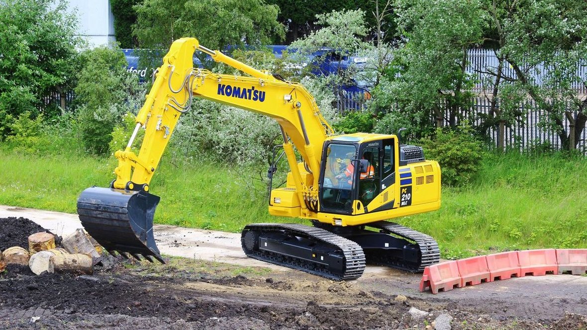 Niskie zużycie paliwa z Komatsu PC210LC-NLC-11