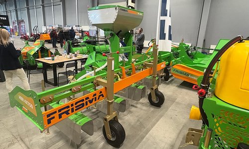 Przystawka Frisma PN-120/4 do pielęgnacji i podsiewu nawozu