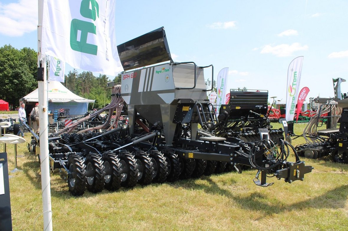 Agro Tom. Nowe wersje maszyn APSP Premium i ATH Premium
