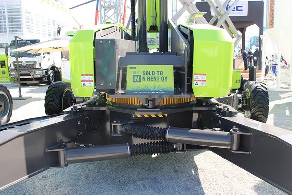 Podnośnik Zoomlion ZT72J-V – imponujący zasięg i nowoczesna technologia