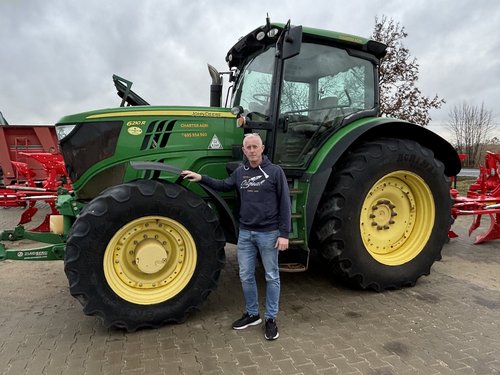 Wiele lat doświadczeń Charter Agri