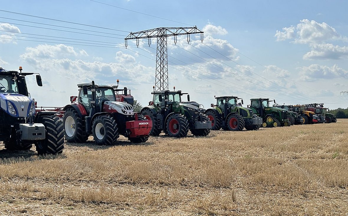 Sprzedaż ciągników rolniczych w sierpniu 2025