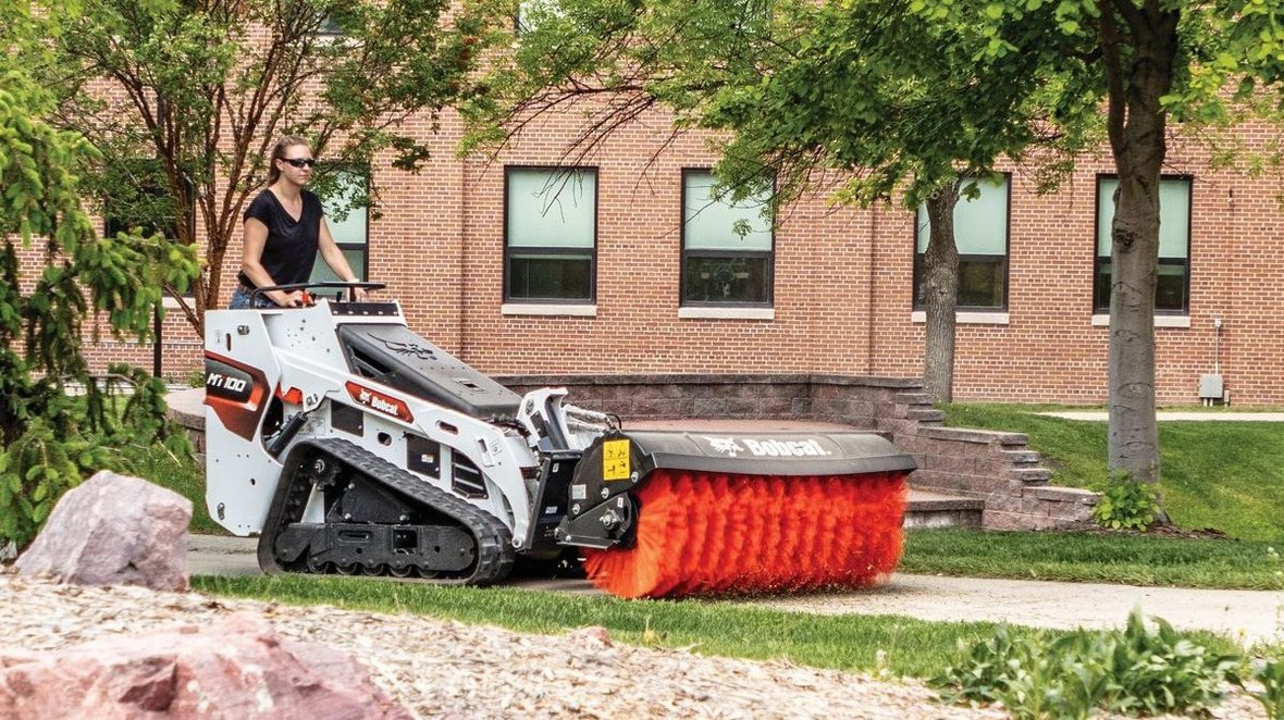 Nowa miniładowarka Bobcat MT100