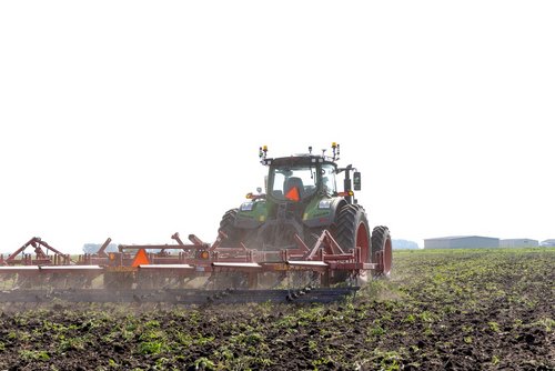 PTX Trimble wprowadza OutRun Tillage