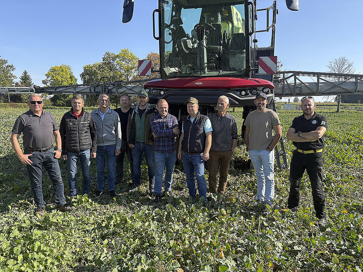 Pokaz opryskiwacza Hardi Arex zorganizowany został przez Hardi Polska i Agro Rolnik Śniadowo, dilera tej marki.