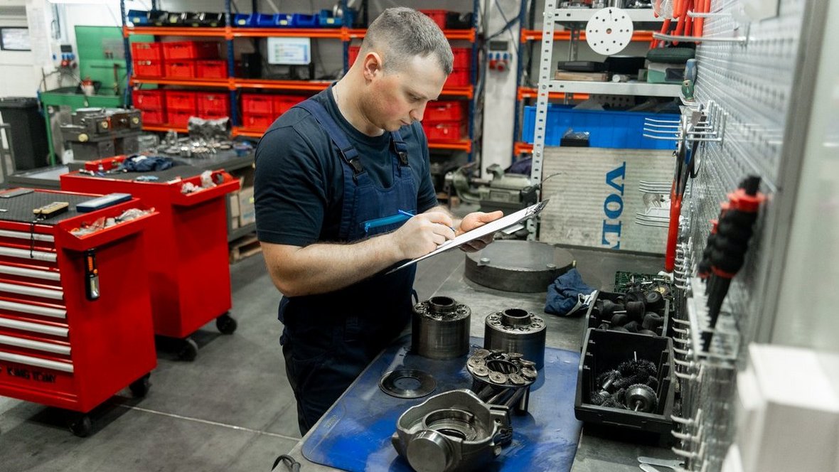 Jak powinna wyglądać diagnoza uszkodzenia pompy hydraulicznej?