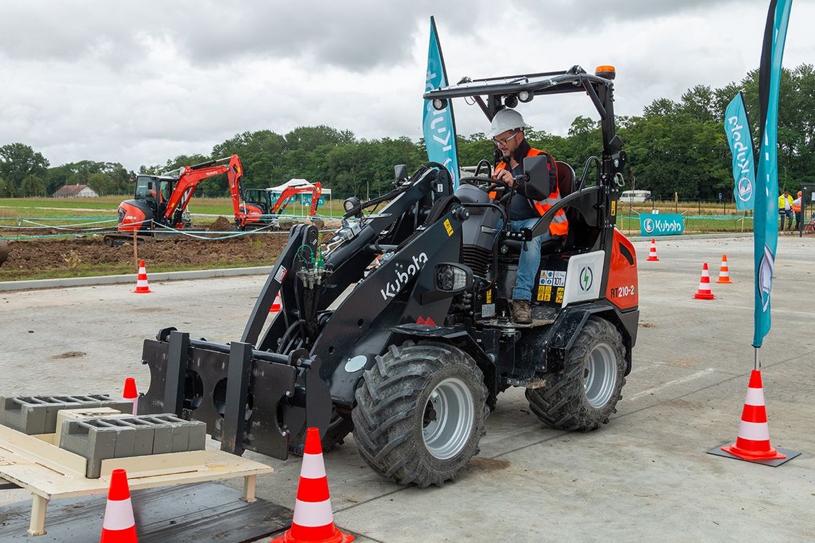 Nowe ładowarki z przegubem od Kubota