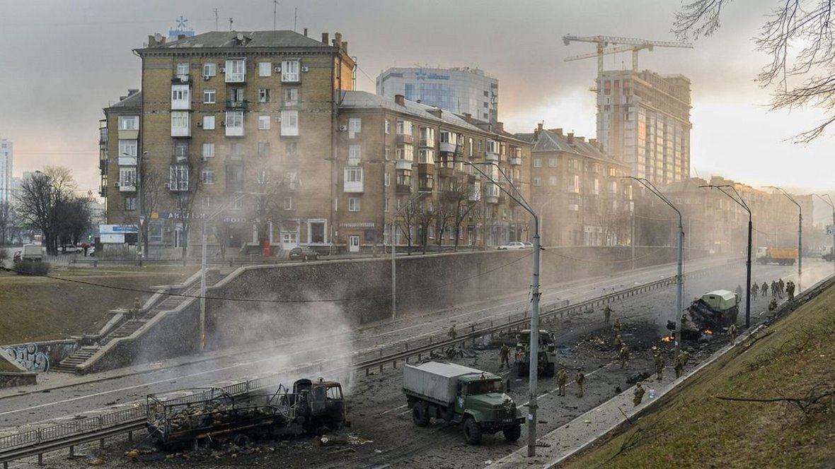Wojna w Ukrainie. Dramat humanitarny, biznes opuszcza Rosję