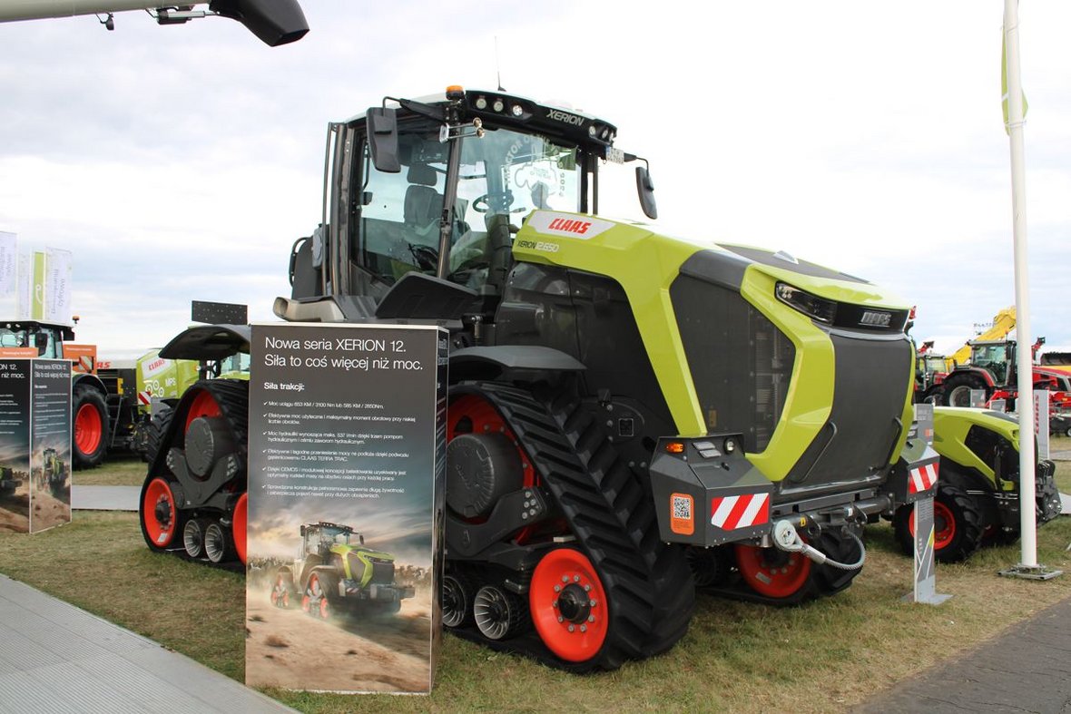 Tłumy na stoiskach wystawców podczas Agro Show