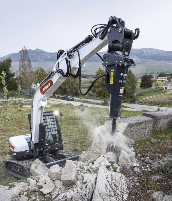 Nowa koparka ośmiotonowa Bobcat