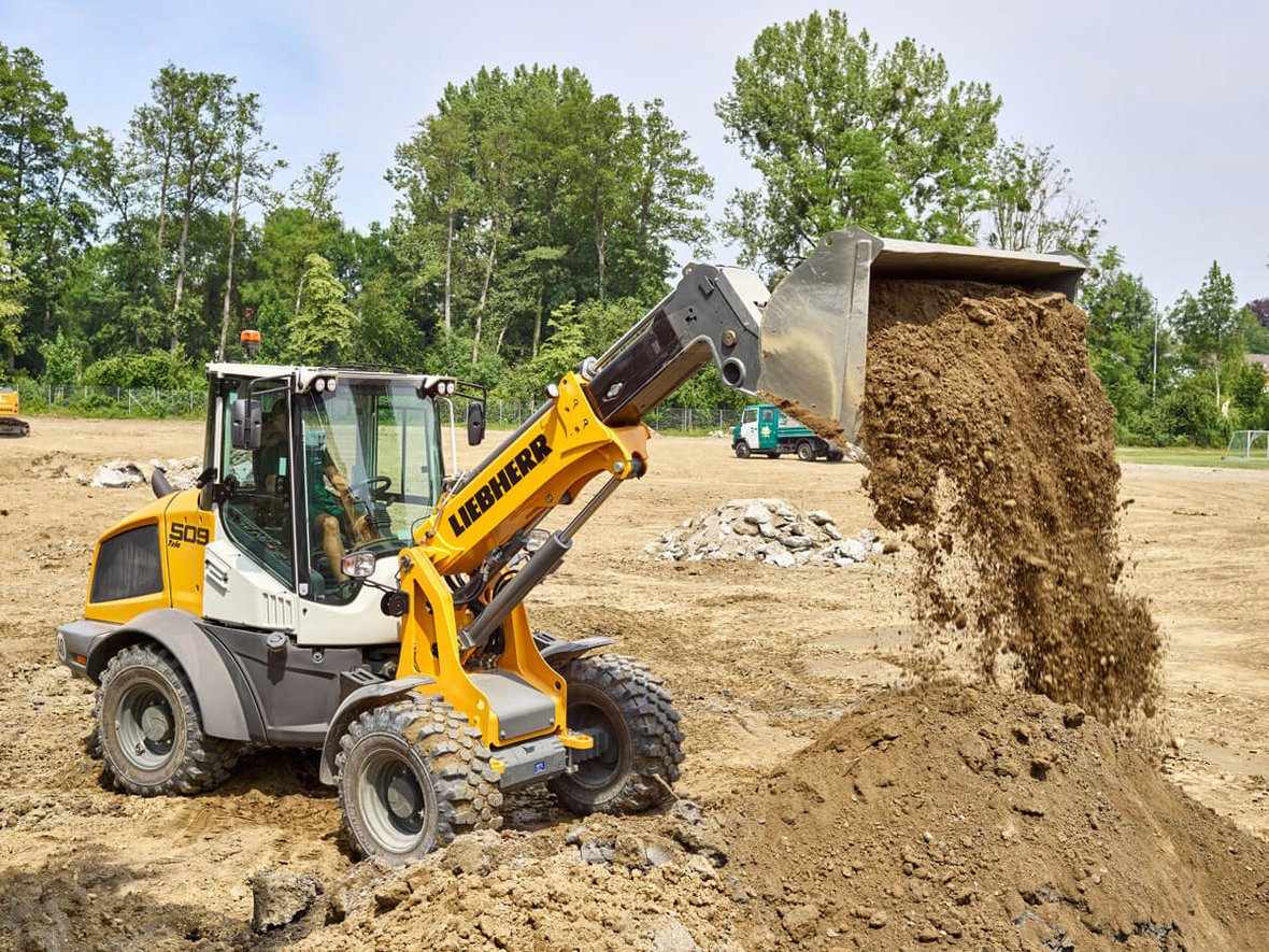 Liebherr L 509 z teleskopem