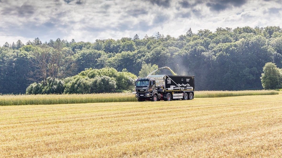 Naczepy zsypowe Agro-Trucks firmy Fliegl teraz z homologacją do 80 km/h