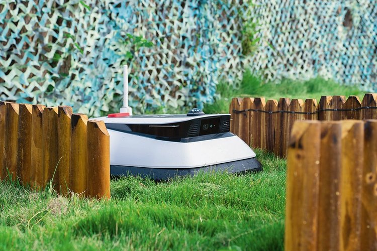 TÜV Rheinland wprowadza certyfikat jakości Q-Mark dla robotów koszących