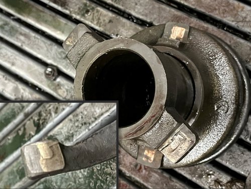 Niby zwykła wymiana sprzęgła w traktorze New Holland TD80D