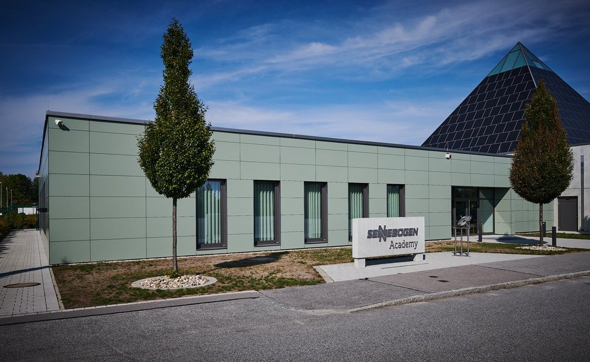 Sennebogen Academy 2.0 – nowe e-learningowe rozwiązania szkoleniowe