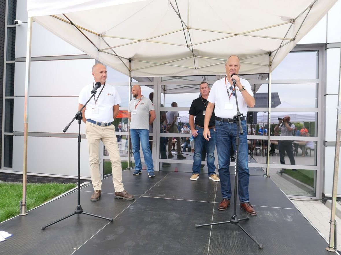 Otwarcie spotkania i prezentacja zaproszonych gości.