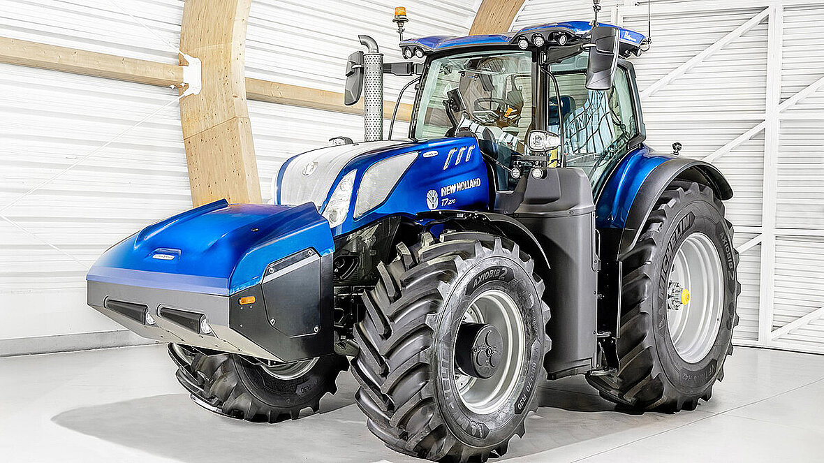 New Holland T7.270 Methane Power wykorzystuje sześciocylindrowy silnik 6,7 l zasilany sprężonym metanem i osiąga maksymalnie 270 KM.