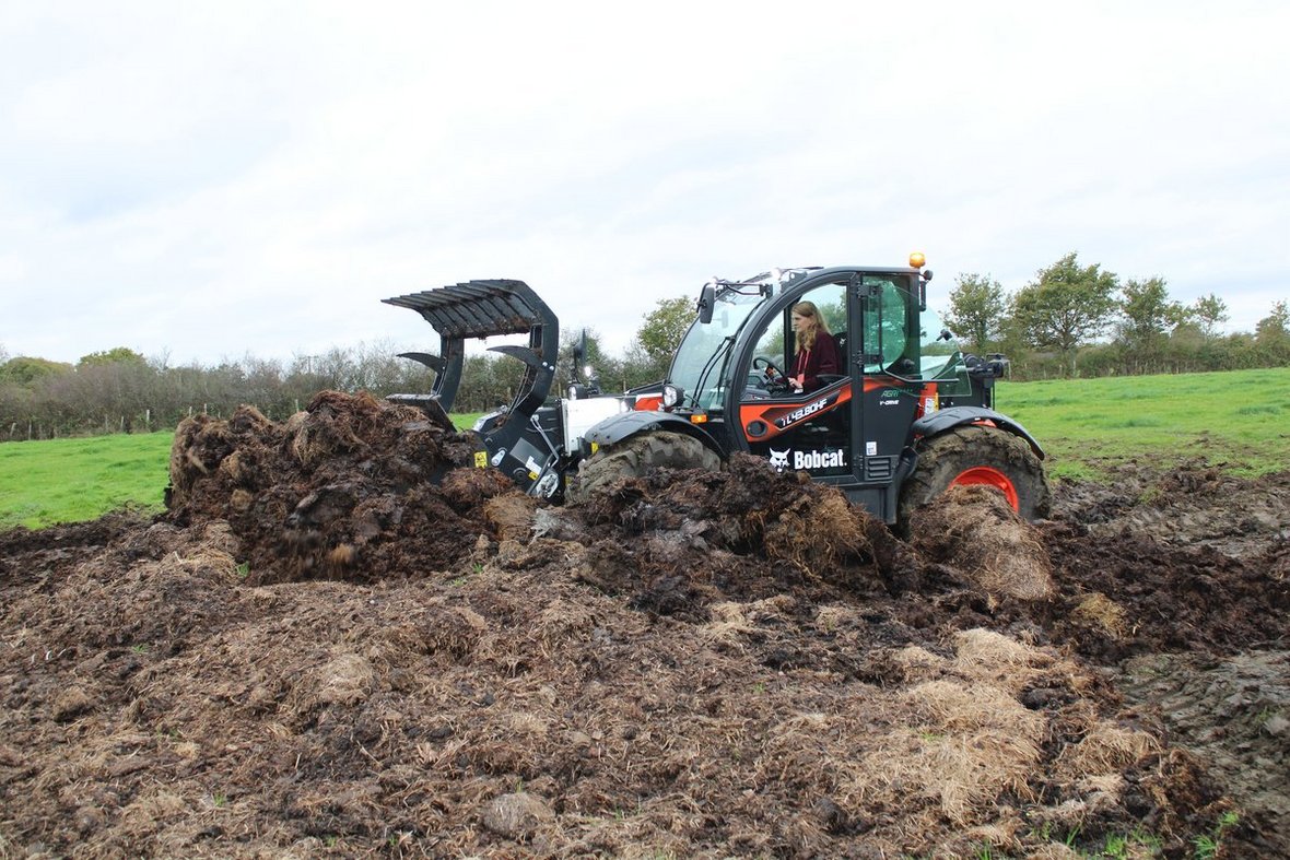 ładowarka teleskopowa Bobcat TL 43.80HF