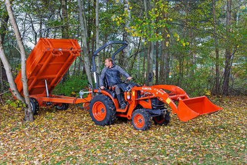 Kubota B1 - ciągnik pomocniczy w gospodarstwie rolnym