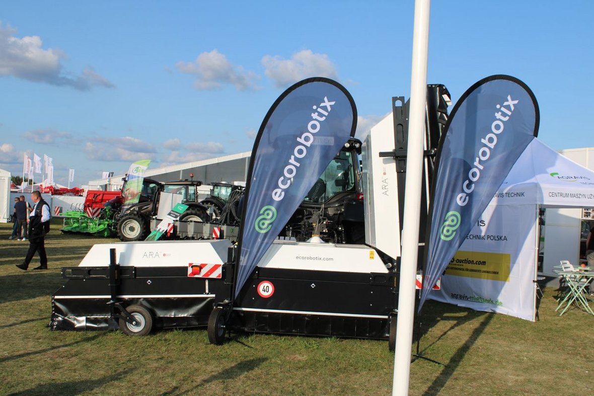 Tłumy na stoiskach wystawców podczas Agro Show