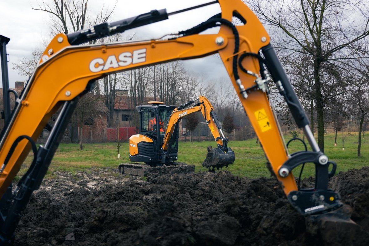CASE CX38D – kompaktowa koparka 3,9 t z zaawansowaną hydrauliką