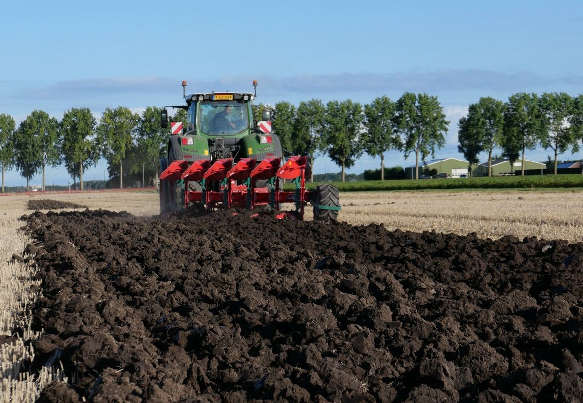 Orka tradycyjna plug Kverneland