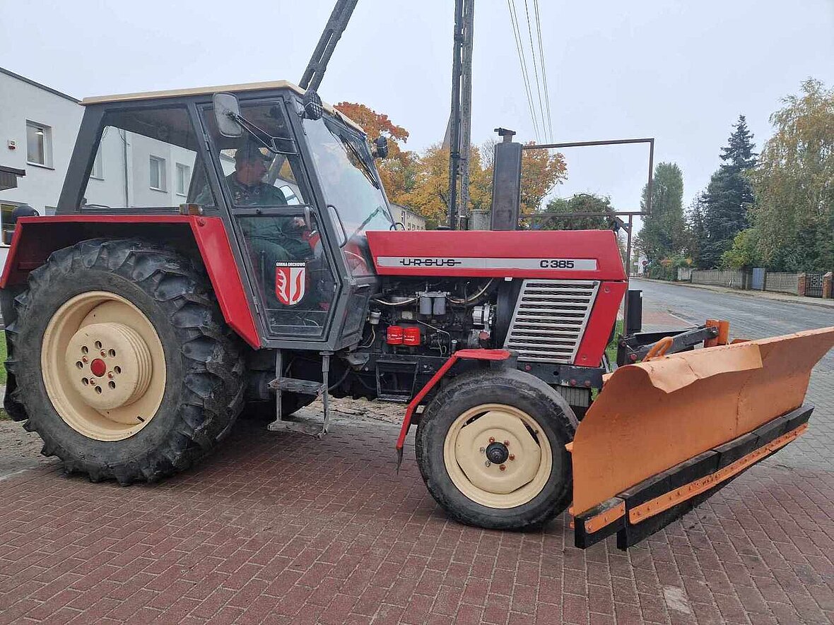 Traktor Ursus C-385