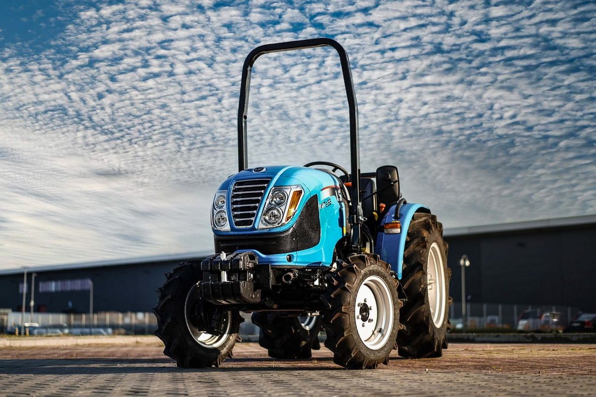 Nowoczesne i wszechstronne ciągniki LS Tractor do 50 KM – wydajność i komfort pracy
