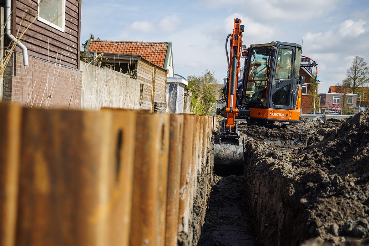 Zeroemisyjna koparka Hitachi ZX55U-6