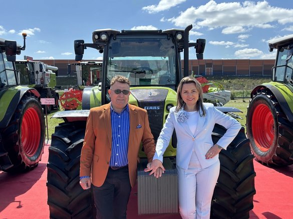 Od lewej: Waldemar Kalisz, założyciel i współwłaściciel firmy Kalchem  oraz Elwira Najda, prezes zarządu firmy Kalchem.