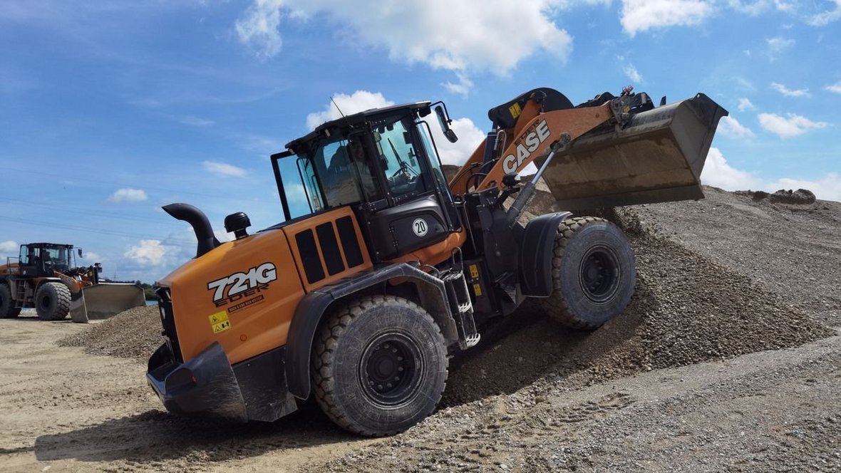 Sprzedaż Case Construction Equipment na plusie