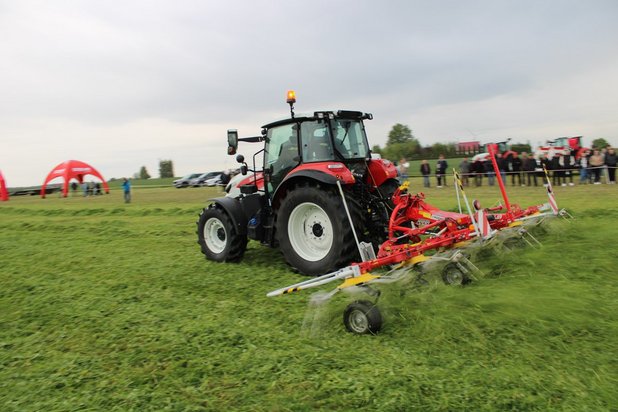 Agroperfekt stawia na innowacje – Demo Tour 2025 z ciągnikami Steyr