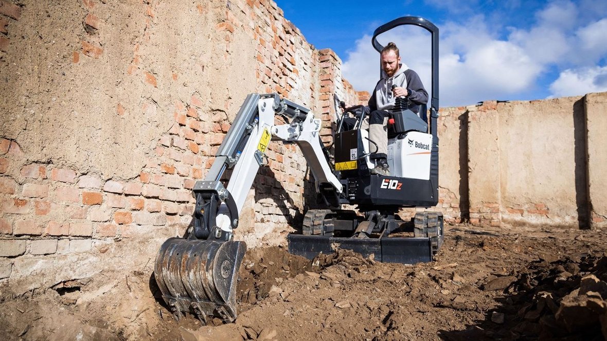 Bobcat E10z do pracy w trudnych warunkach