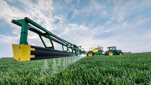 Strategiczna współpraca John Deere i BASF