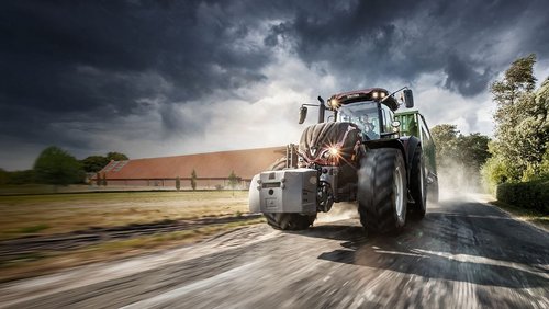 Łotwa. Valtra i John Deere na remis