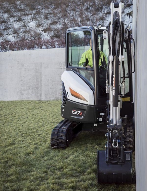 Mkinikoparka Bobcat E27Z - wschodząca gwiazda
