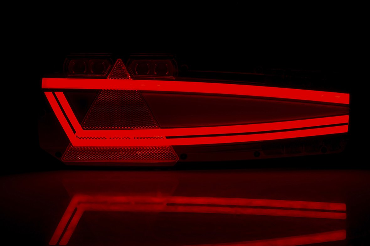Nowoczesne lampy zespolone Mavic