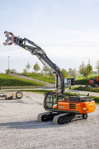 Premiera Hitachi na Intermacie