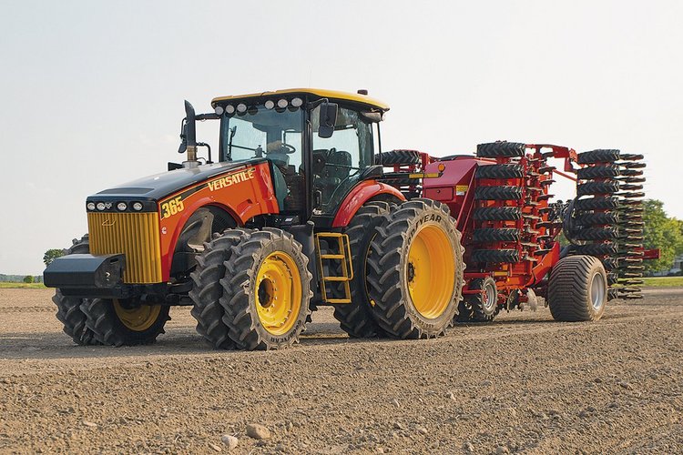 Ciągniki Versatile wchodzą na europejskie pola