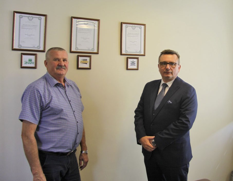 Jacek Wichorski prezes i Stanislaw Golon kierownik produkcji ZNMR Ostroda