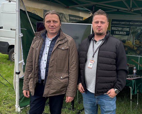 Od lewej: Artur Lasota i Tobiasz Tomczyk przedstawiciele firmy Aurox.