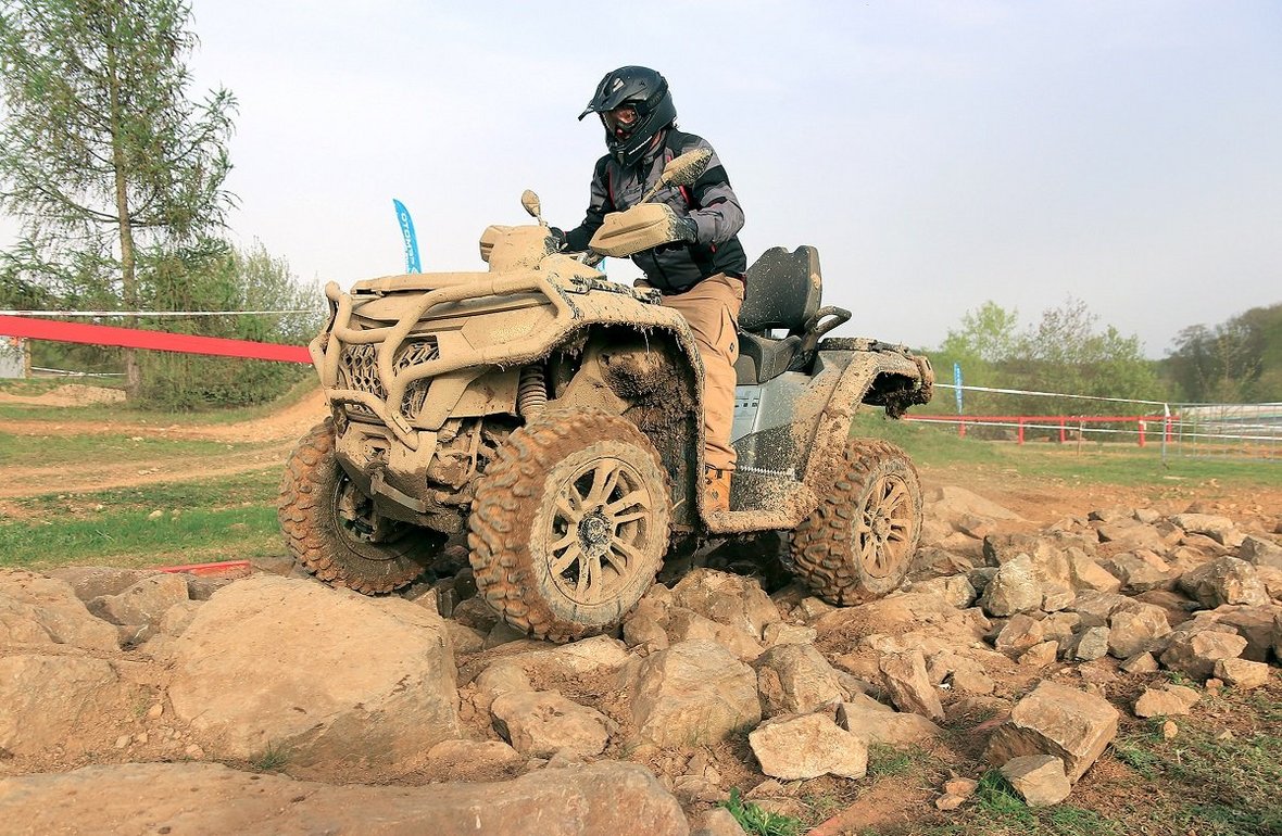 CF Moto CForce 850/1000 Touring ABS. Do pracy i przyjemności