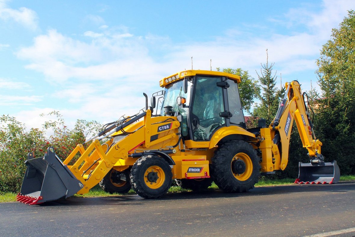 Koparko-ładowarki Stroer – co oferują modele C-788T i C-799 KRAB?